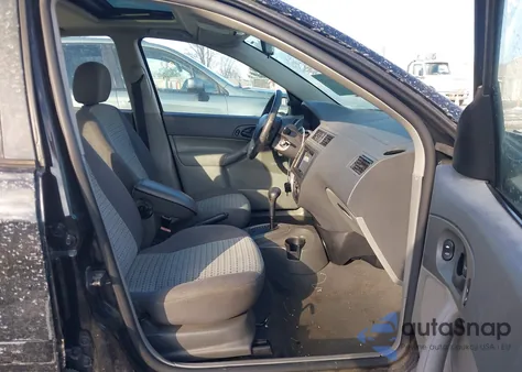 2005 Ford Focus Zx4 из США, поврежденный, VIN 1FAFP34N55W301936